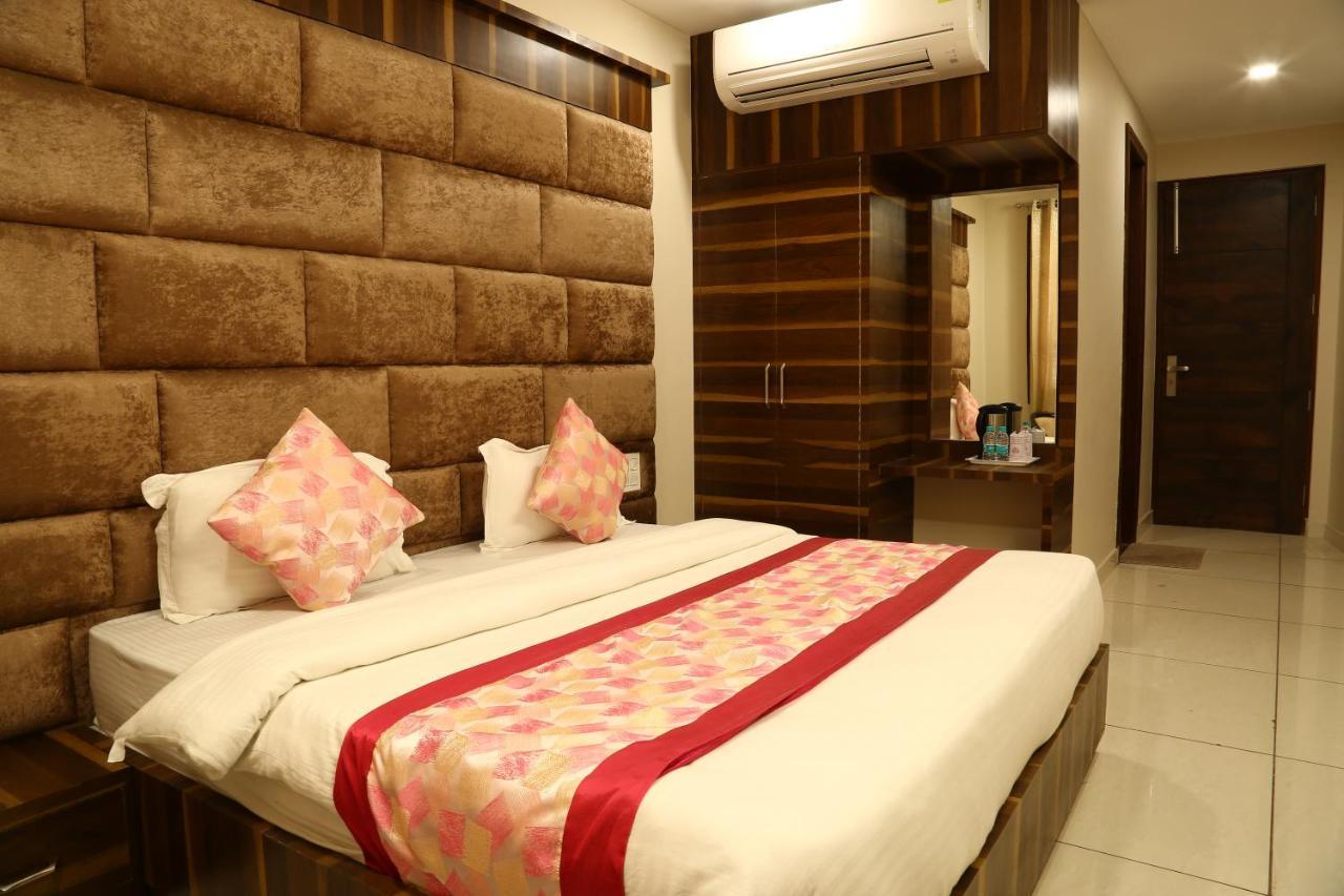 Hotel Kush Ganga - 50 Meter From Har Ki Pauri, Haridwār Екстериор снимка