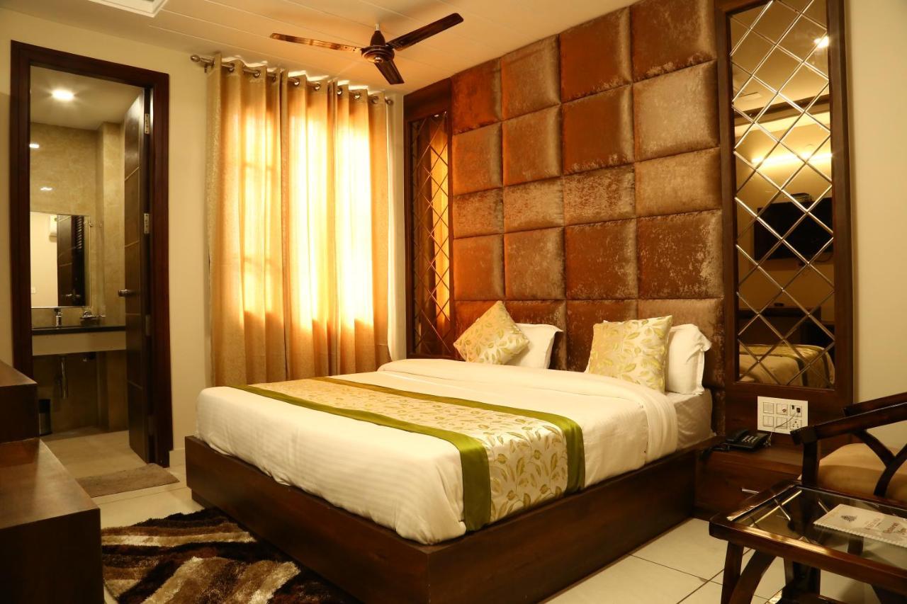 Hotel Kush Ganga - 50 Meter From Har Ki Pauri, Haridwār Екстериор снимка