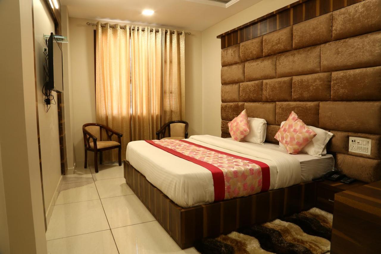 Hotel Kush Ganga - 50 Meter From Har Ki Pauri, Haridwār Екстериор снимка